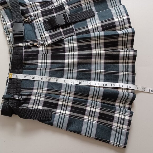Ardene Pleated Plaid Skirt with Pouch - Picture 11 of 13